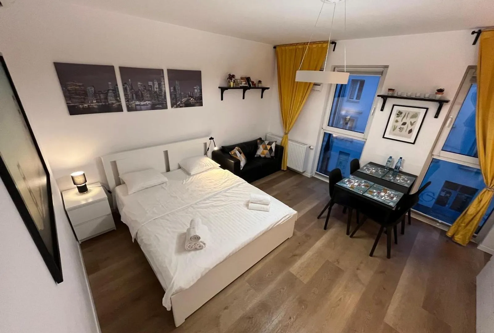 Διαμέρισμα Targowa Charming Studio Βαρσοβία
